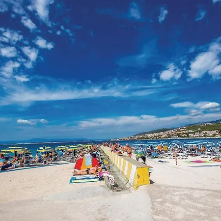 2 Bedroom Awesome In