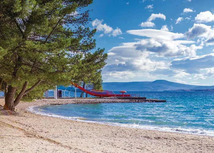 2 Bedroom Awesome In *